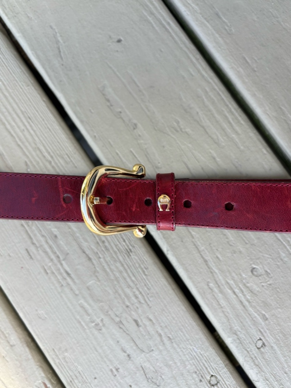 ETIENNE AIGNER Burgundy 1” Width Leather Belt with Gold Buckle, Size: M 30-34 - Picture 3 of 7